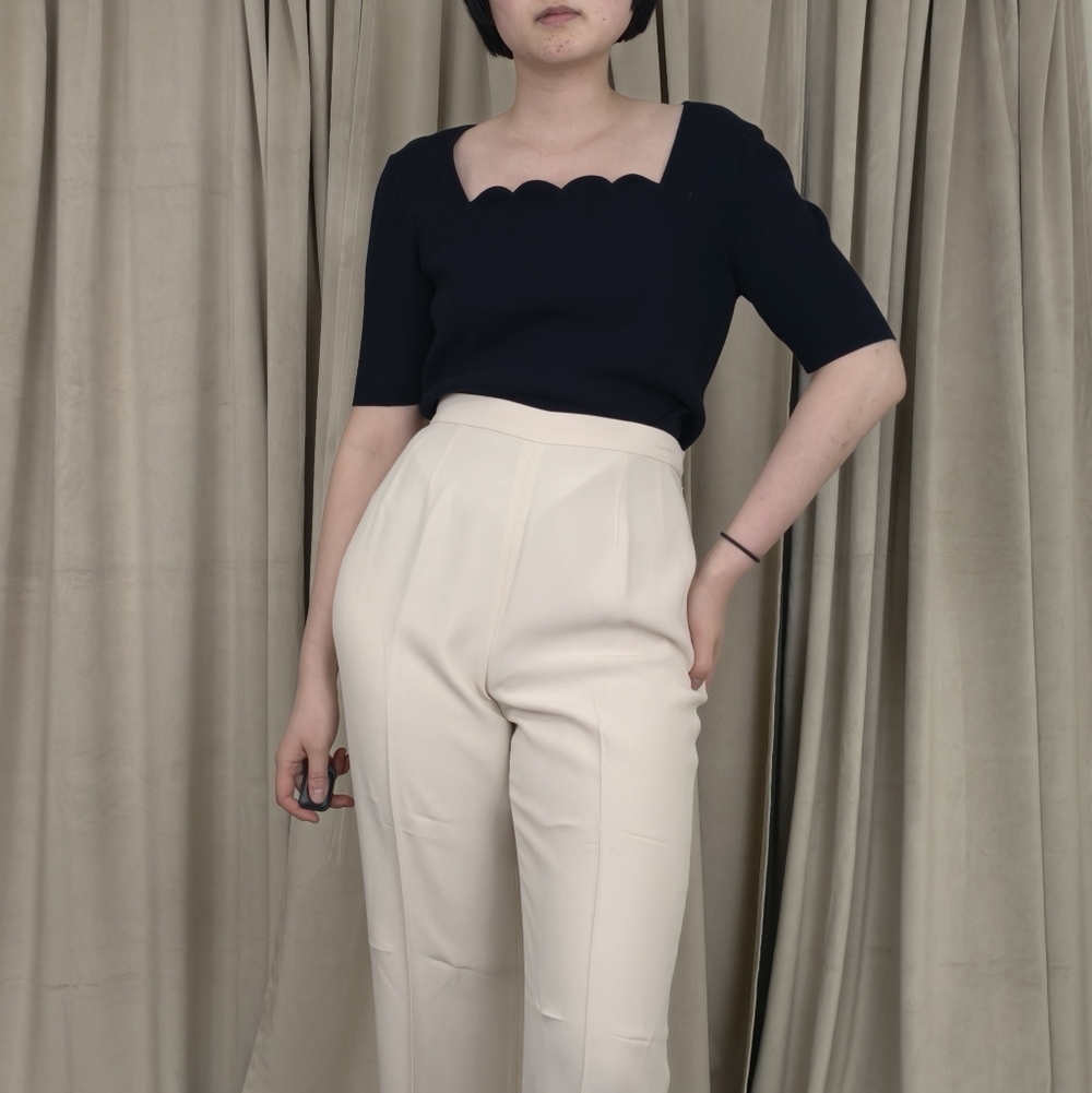 Dana Buchman Navg Knit Short Sleeve Top with Scalloped Detailing